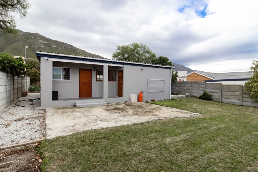 2 Bedroom Property for Sale in Kleinmond Western Cape